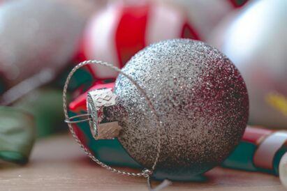 How to Add Holiday Decor, Food, and Atmosphere to Your Hospitality Space